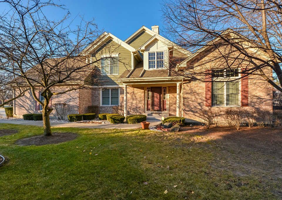 1st image of 102 Wysteria Dr