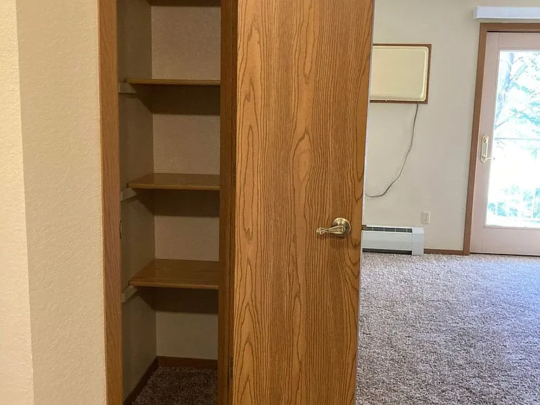 Capitol Apartments — Photo 15