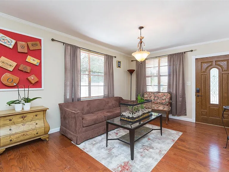 2504 E 12th Ave — Photo 10
