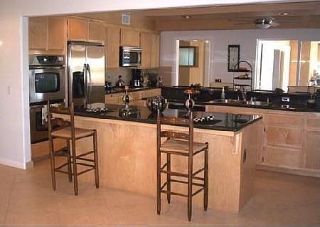 Kitchen with buthers island