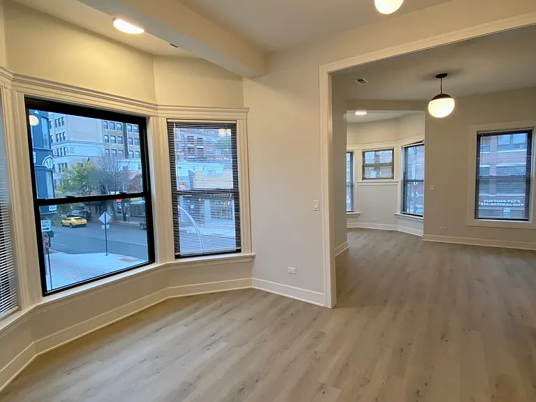 1034 W Belmont Ave #2F — Photo 10