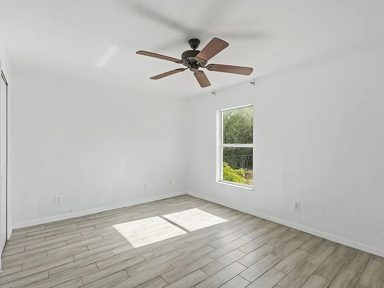 913 Canton Ave — Photo 14