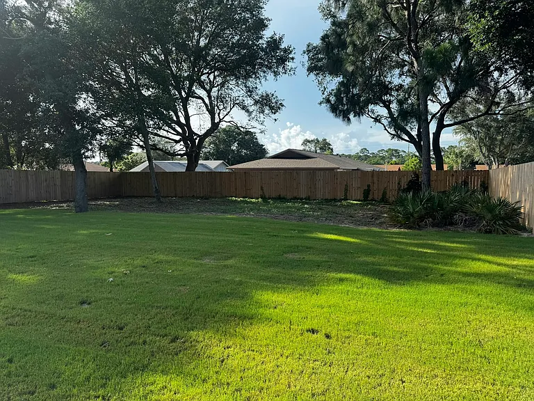 3410 Green Briar Cir #B — Photo 9