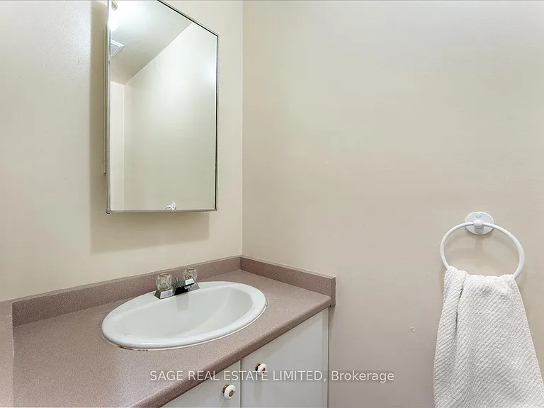 67 Agincourt Dr — Photo 23