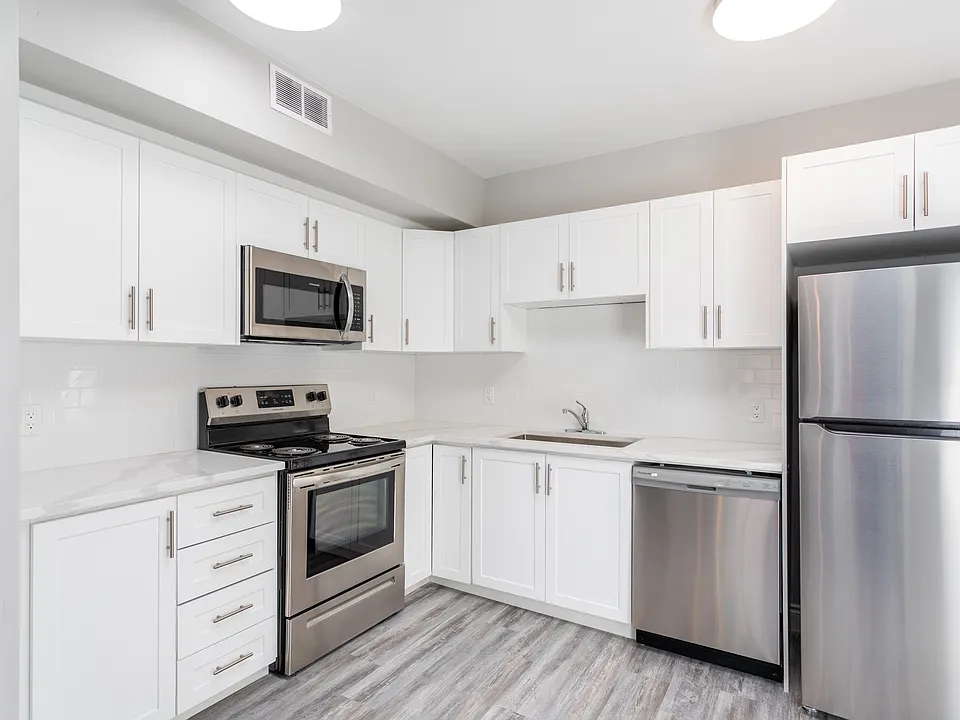 1141 Main St E #2