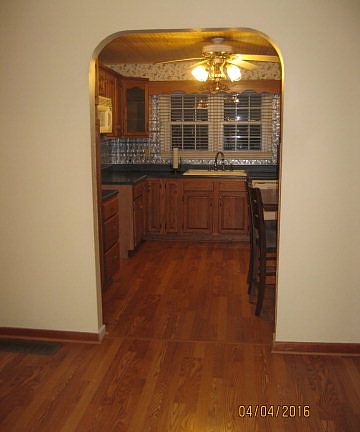 5th image of 726 Connie Ave