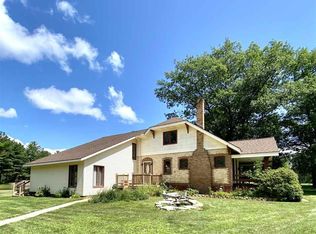 5390 12th Rd, Escanaba, MI 49829