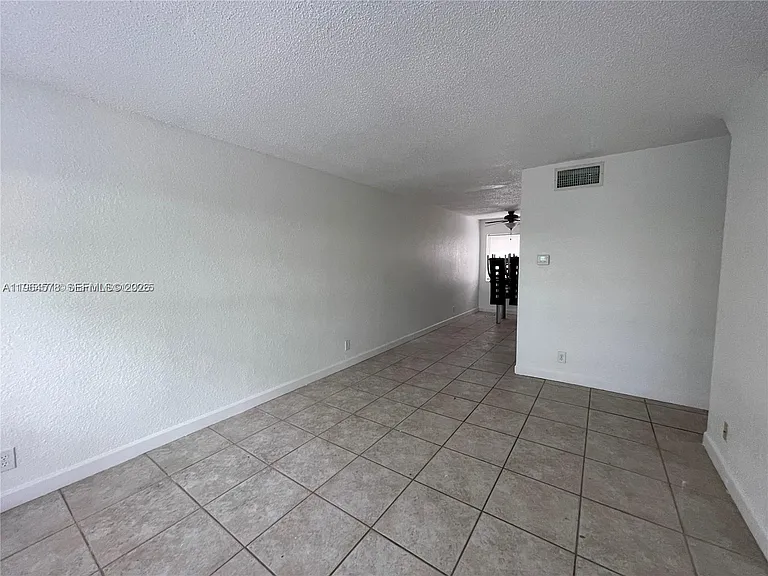 821 NW 46th Ave — Photo 5