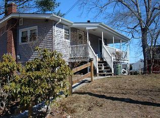 10 Pawtucket Ave, Bristol, RI 02809