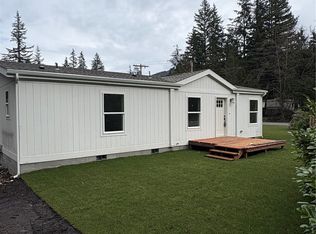 6184 Azure Way, Maple Falls, WA 98266