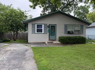 1222 Park Ave, Winthrop Harbor, IL 60096