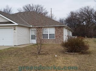 906 Fall Meadow Ln, Belton, MO 64012
