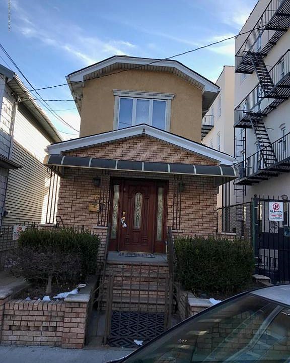 1st image of 2414 Benson Ave