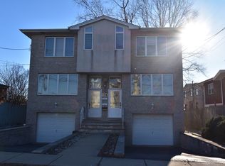 2482 5th St #A, Fort Lee, NJ 07024