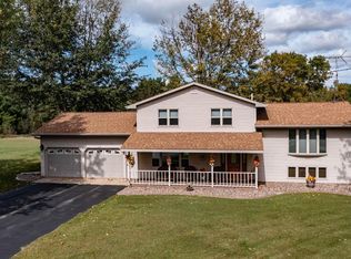 W674 Schmoldt Ln, Weyauwega, WI 54983