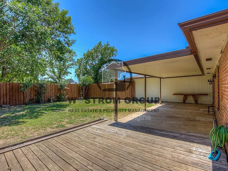1642 Belltower Dr — Photo 38