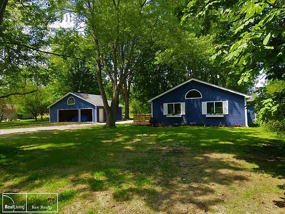 3rd image of 9468 Pearl Beach Blvd