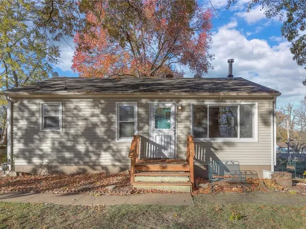 3100 S Claremont Ave, Independence, MO 64052