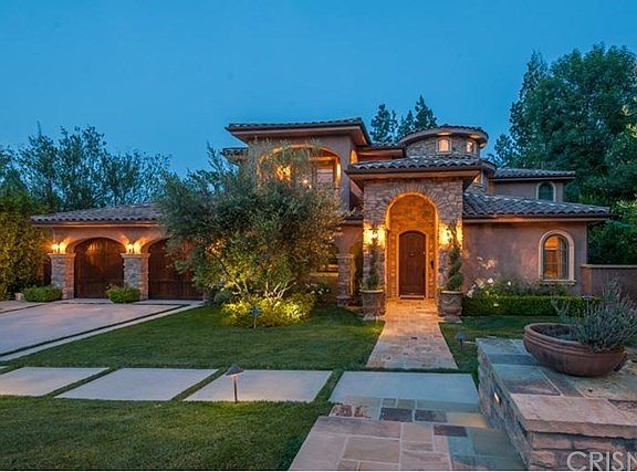 2nd image of 4244 Hunt Club Ln