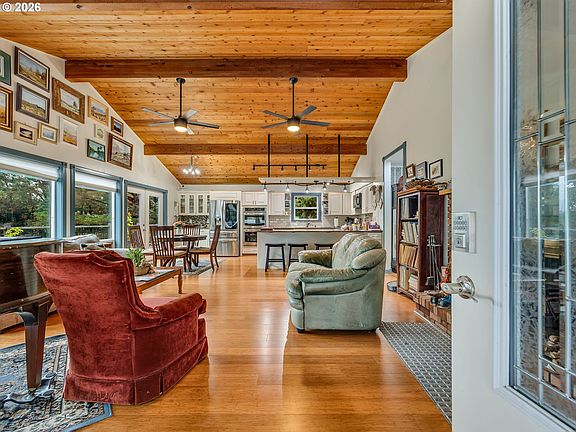 2nd image of 35173 Willette Ln