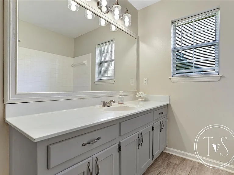 801 Winchester Rd — Photo 22