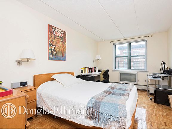 3rd image of 2235 Frederick Douglass Blvd APT 4F