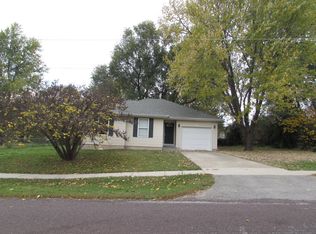 859 S Golden Ave, Springfield, MO 65802