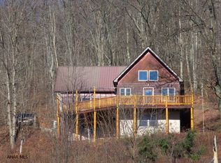 1077 Queen Rd, Claysburg, PA 16625