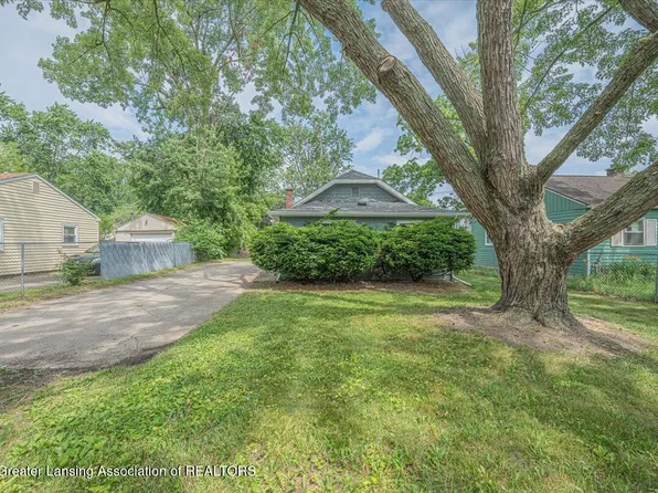 3016 Westmont Ave, Lansing, MI 48906