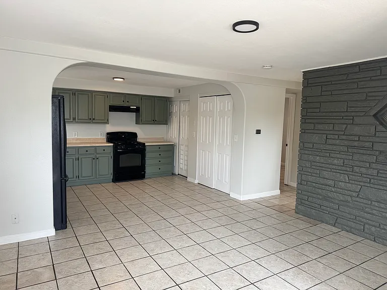 935 Raleigh St #1/2 — Photo 6