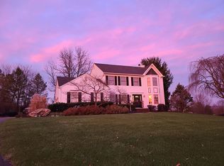 605 Debra Ln, Stewartsville, NJ 08886