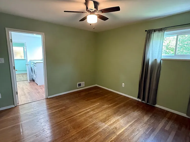 816 Crothers Ln — Photo 17