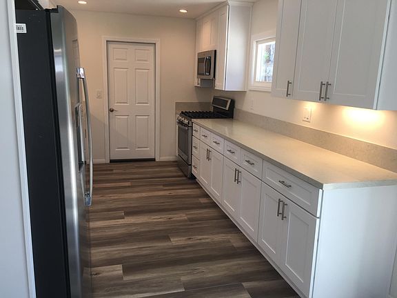 2nd image of 3838 Mount Everest Blvd