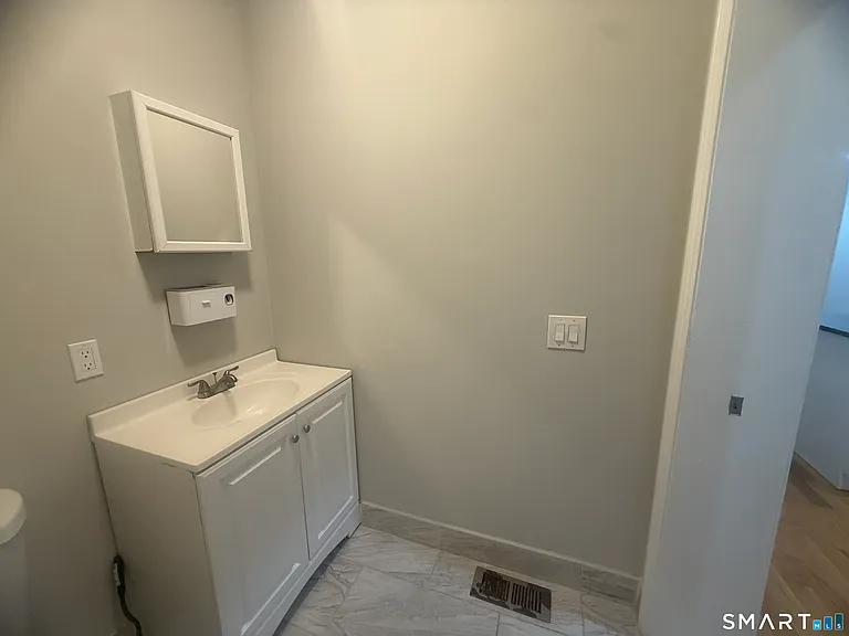 168-170 Kelsey St — Photo 15