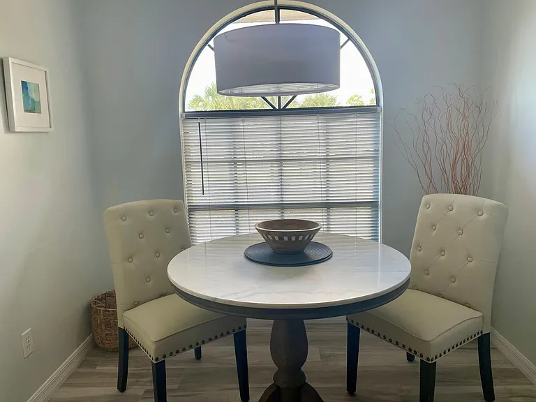 212 Deerwood Cir #5 — Photo 17