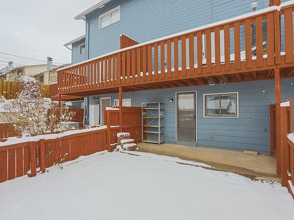 Back of the Townhouse, Basement has additional access to outside