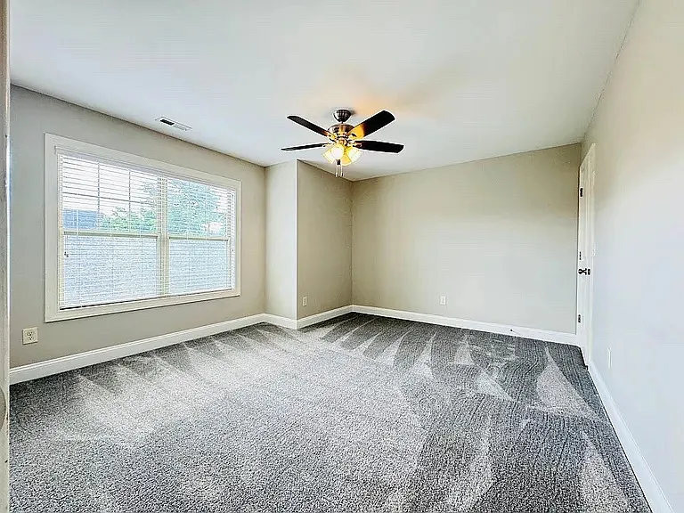 Bedroom 3, big enough for King bed set