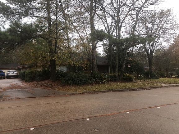 3rd image of 2302 Oak Shores Dr