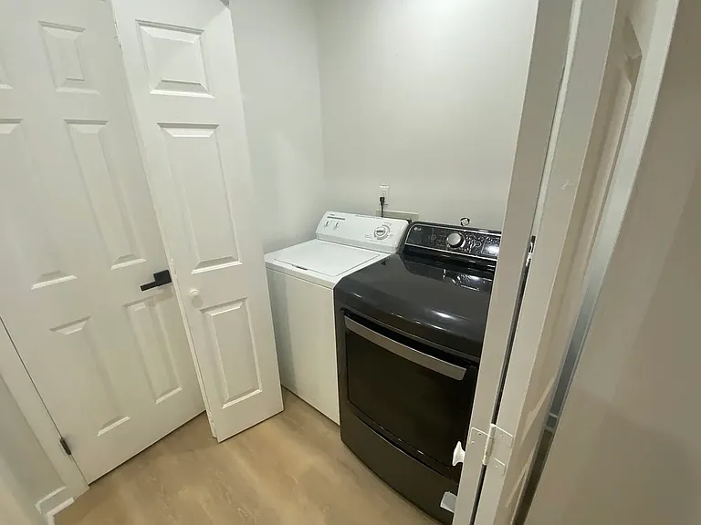 977 Water Oak Ct — Photo 28
