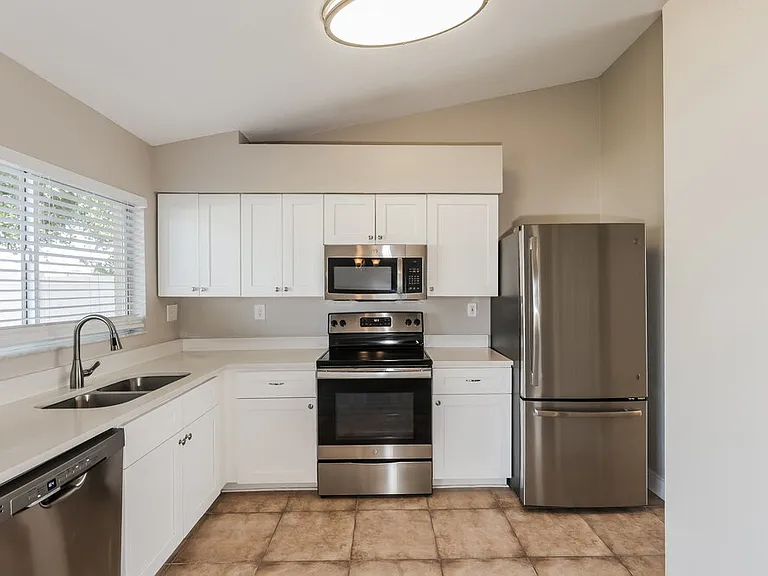 13244 Prestwick Dr — Photo 7