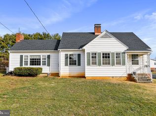 10 Robin Ln, Mount Sidney, VA 24467