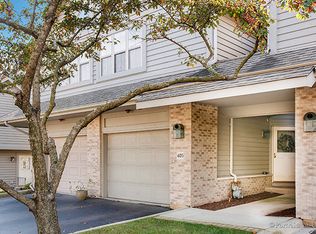 405 Clarendon Ct, Clarendon Hills, IL 60514