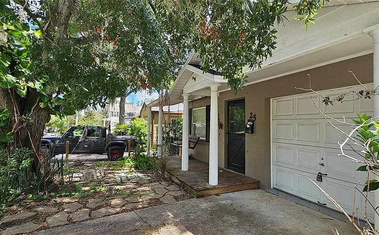 25 N Glenwood Ave — Photo 3