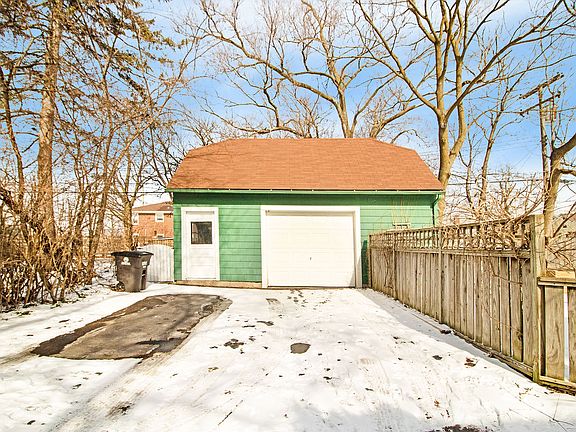 4th image of 2112 Abbott Ave