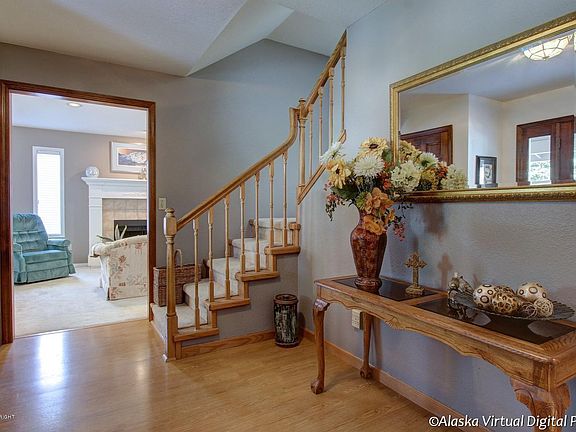 4th image of 4832 Hunter Dr