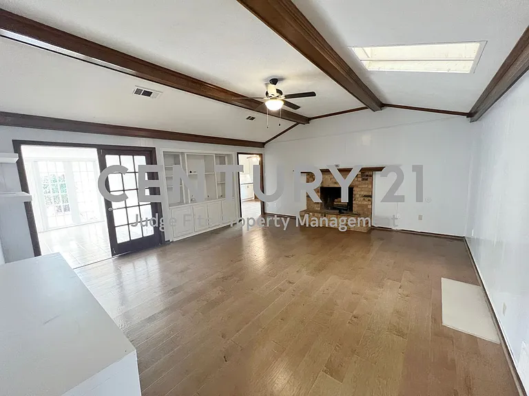 411 High Brook Dr — Photo 3