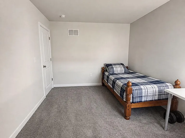 4913 Brookside Ct — Photo 26