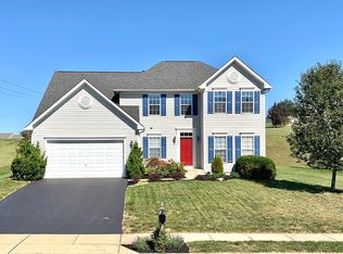 450 Lakeview Dr, Spring Grove, PA 17362