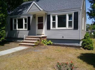 92 Campbell Dr, Lowell, MA 01851