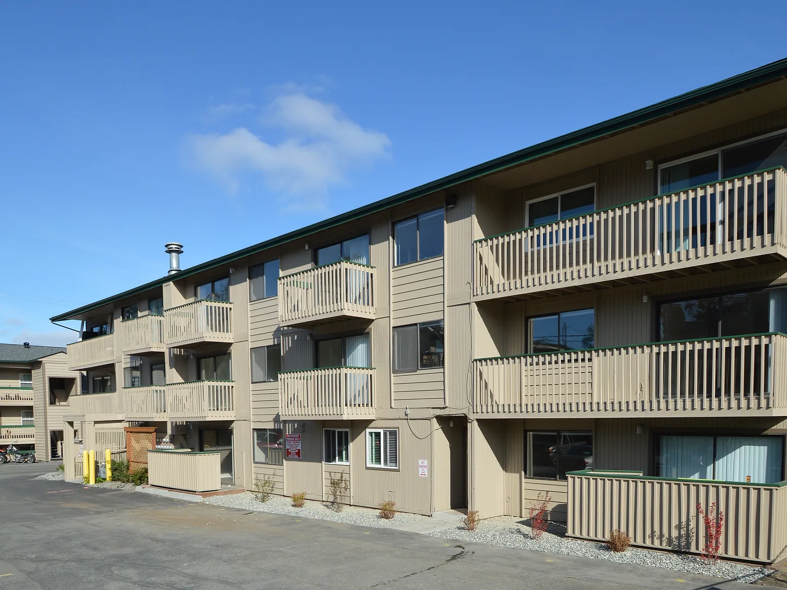 Northwind Apartments — Photo 2